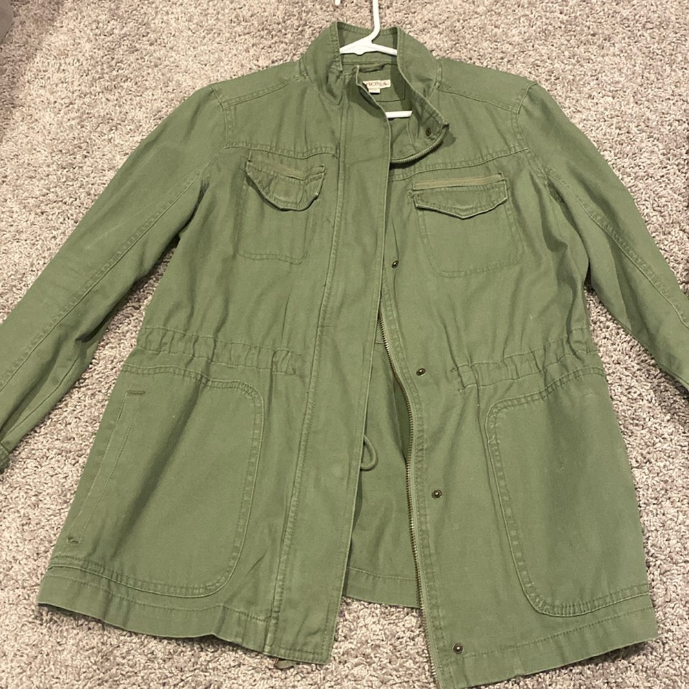 Army green jacket size large